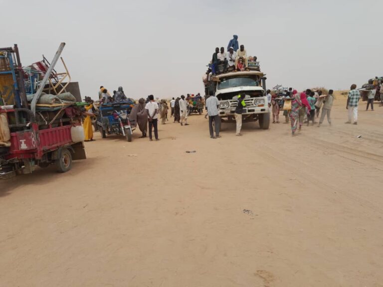 حركة تحرير السودان “المجلس الانتقالي” تستقبل المواطنين الفارين من الحرب بمحطة كورما العسكرية