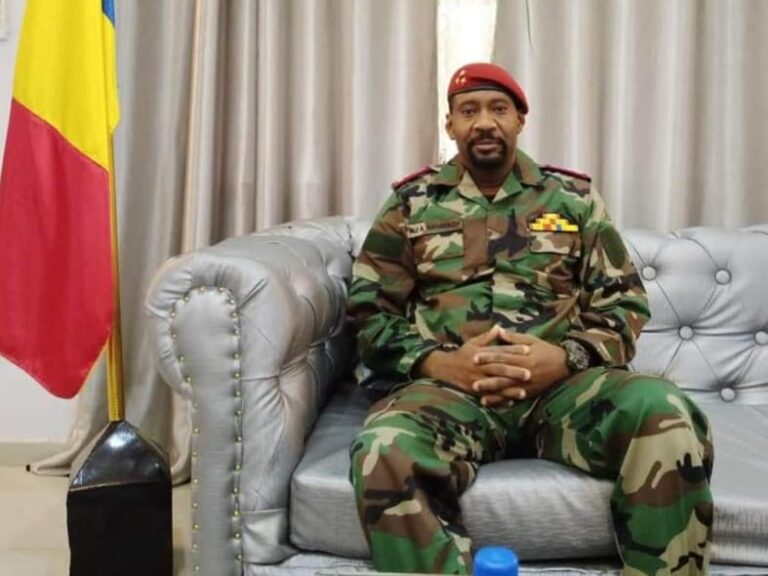 الرئيس التشادي يجري تغييرات داخلية ..وإبعاد كل المتعاطفين مع القوات المشتركة في السودان
