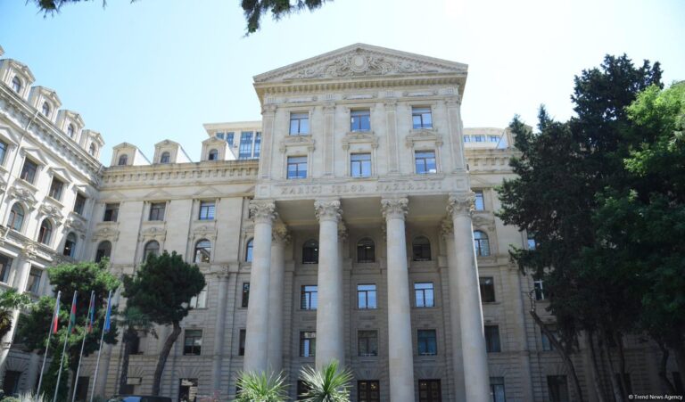 الخارجية الأذربيجانية تدين الهجوم على مقر إقامة سفير دولة الإمارات العربية المتحدة في السودان.