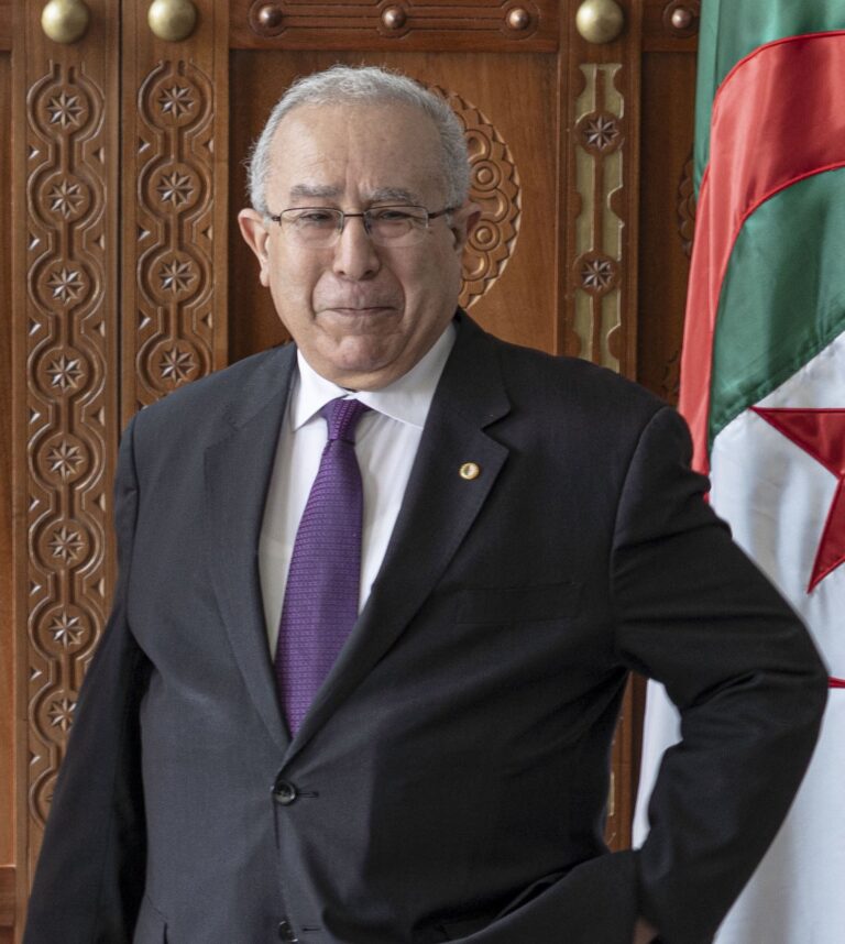 مبعوث غوتيريش يصل القاهرة لإجراء مباحثات مع الحكومة المصرية بشأن تطورات الأوضاع في السودان
