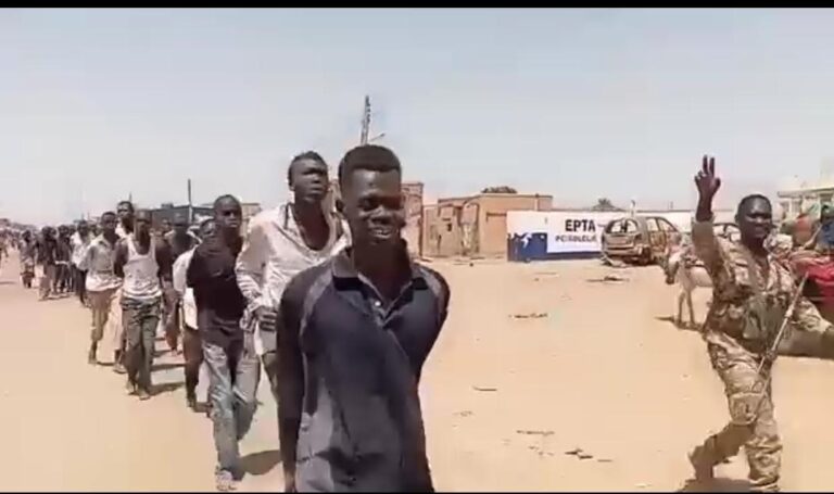 بين القمع والصمت: تزايد الإنتهاكات ضد المدافعين عن حقوق الإنسان في السودان