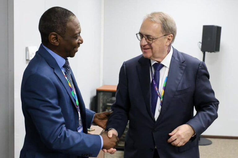حكومة بورتسودان تقدم طلب لروسيا من اجل مساعدتها بالسلاح 