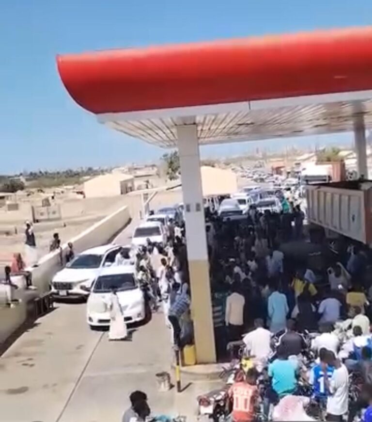 بالفيديو :انعدام الوقود في مدينة بورتسودان العاصمة الإدارية الجديدة.