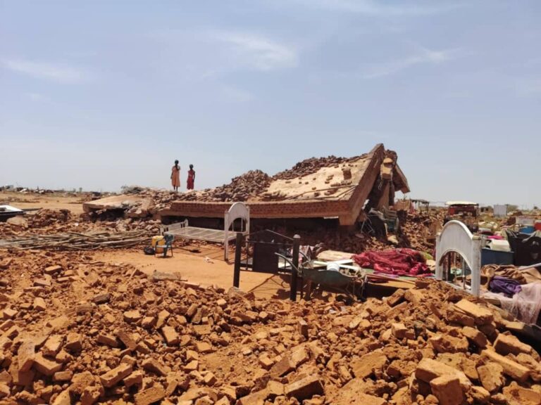 الدعم السريع يحذر من تهجير المواطنين السودانيين المنحدرين من مناطق الهامش الدعم السريع يحذر من تهجير المواطنين السودانيين المنحدرين من مناطق الهامش