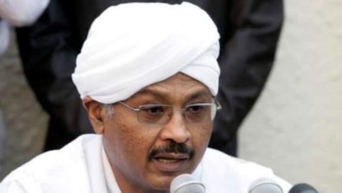 مبارك الفاضل يتهم المؤتمر الوطني 