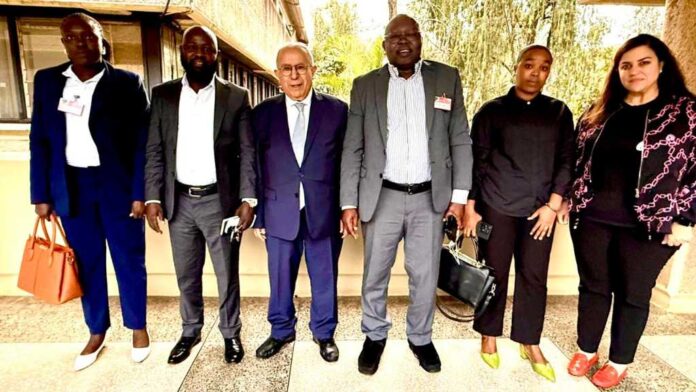 وفد من حركة/ جيش تحرير السودان برئاسة عبد الواحد نور يلتقي المبعوث الشخصي للأمين العام للأمم المتحدة