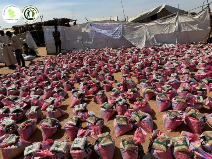 تقرير ميداني – توزيع سلال غذائية للنازحين في محلية طويلة