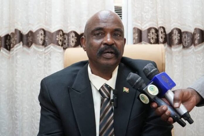 حكومة الولاية الشمالية تصدر امر طوارئ بحظر ومنع نقل البضائع الي مناطق تواجد الدعم السريع بولايات كردفان ودارفور وغرب الولاية الشمالية .