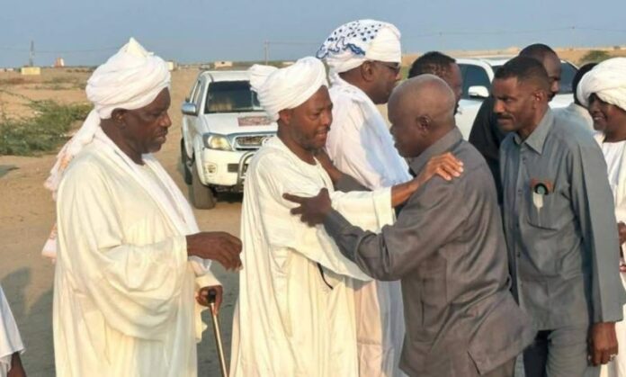 وصول والي شمال دارفور الهارب إلى بورتسودان برفقة قادة عسكريين بعد مغادرتهم الفاشر