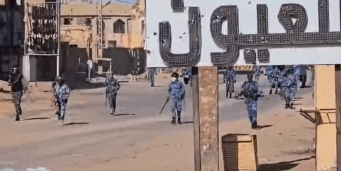 مواكب سلمية في مدن سودانية إحياءً للذكرى السابعة لثورة 19 ديسمبر والشرطة تطلق الغاز في أم درمان
