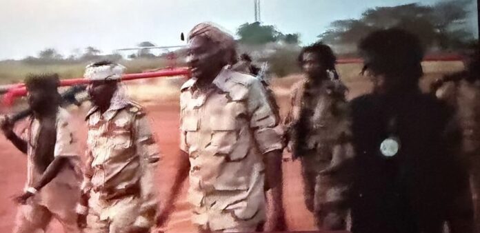 بالفيديو: عبد الرحيم دقلو يتفقد حقول النفط في هجليج ويتوعد بمواصلة القتال ضد ما وصفه بـ«جيش الإخوان المسلمين»