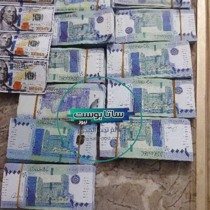 القبض على نظاميين يديرون مختبر متكامل لتزييف العملات وتزوير المستندات