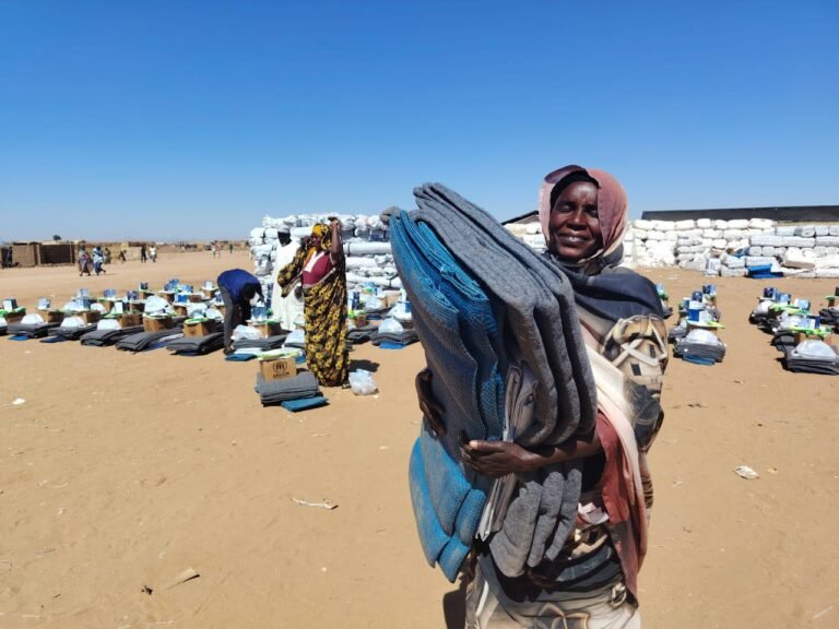 مفوضية اللاجئين توزع مساعدات إغاثية عاجلة على أكثر من 2300 أسرة نازحة في دارفور وكردفان