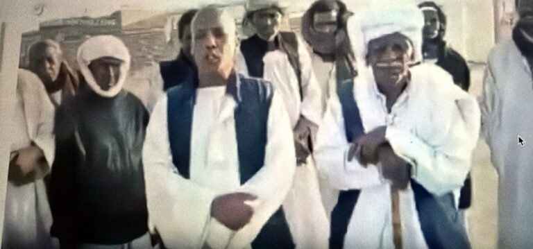 فيديو :البشاريون يغلقون معبر حدربة وجمارك لوسيل شرق السودان احتجاجًا على التهميش وتجاهل مطالبهم التنموية