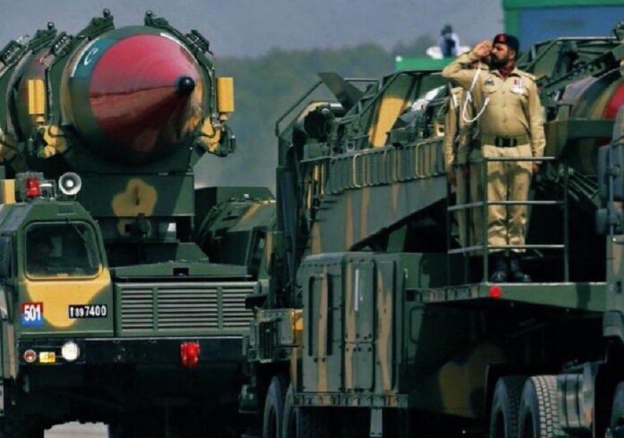 صفقات السلاح الباكستانية مع السودان وليبيا وتداعياتها الإقليمية