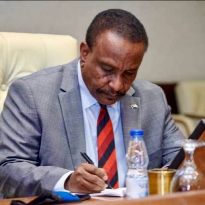 حينما بكى دكتور منصور خالد!تصنيف الجماعة ليد آثمة ودين مستحق ..الدعوة لتدمير الجيش غير واقعية ولا تخدم السودان!