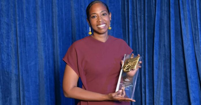 يسرا الباقر تفوز بجائزة أفضل صحفية تلفزيونية لعام 2026 في بريطانيا