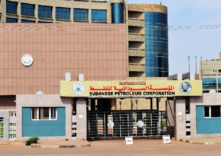 تصاعد أزمة الوقود في السودان: زيادات كبيرة في الأسعار وتوقف الضخ للمحطات