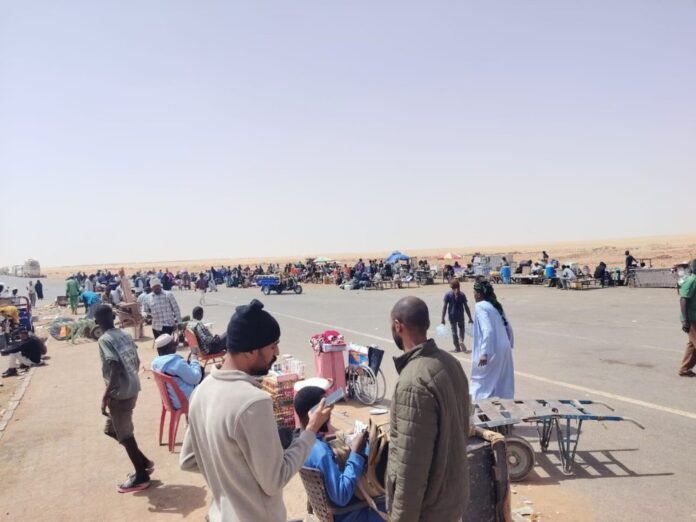 إضراب شامل للباصات في معبر أرقين بعد زيادات كبيرة في الرسوم الجمركية