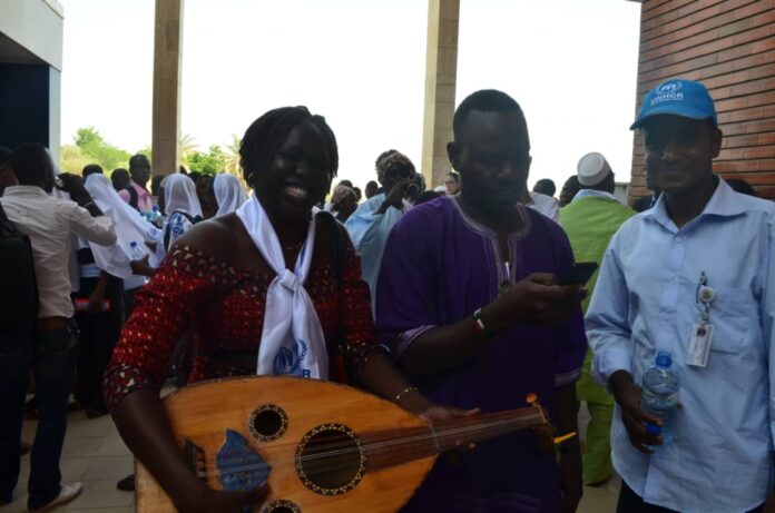 فنانون لاجئون في تشاد يتهمون مفوضية اللاجئين بالفساد وبيع وثائق سفر