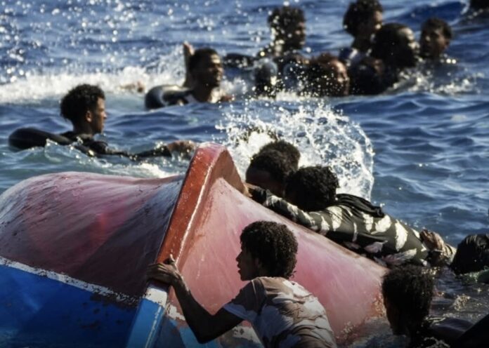 لقى 19 سودانيًا مصرعهم اثر غرق مركب يحمل سودانيين قرب الشواطئ الايطالية وتم انقاذ 58 وهنالك مفقودين