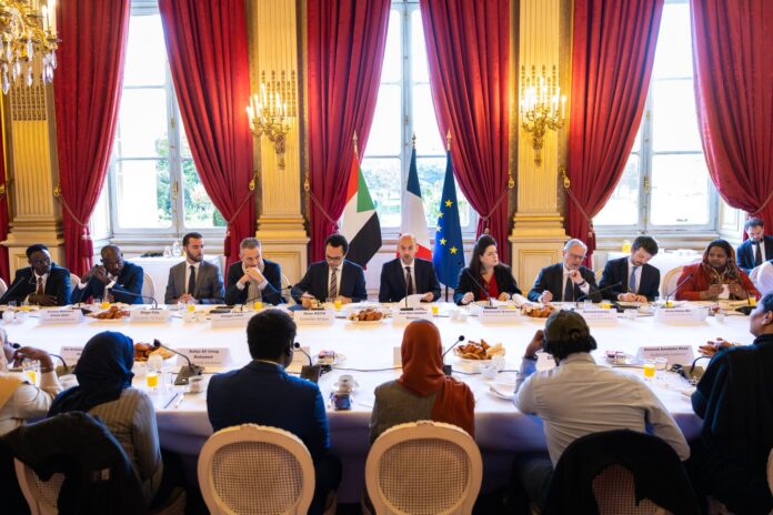 فرنسا تقود حوارًا مع منظمات سودانية لتعزيز العمل الإنساني ودعم مسار السلام في برلين غدا