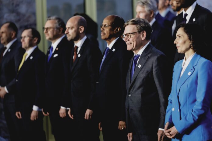 اللجنة الخماسية ترحب بتوافق مدني سوداني في برلين وتدعو لمسار سلام شامل