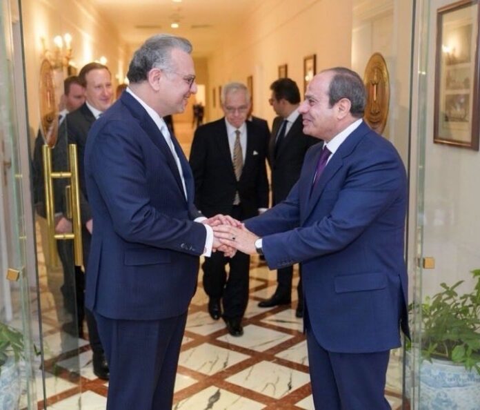 الرئيس المصري وكبير مستشاري الرئيس الأمريكي للشؤون العربية والأفريقية يناقشان ازمة السودان