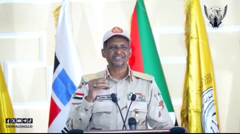 "حميدتي" يعلن وصول أطباء متخصصين لرعاية الجرحى ويكشف عن مبادرة موسعة لتعليم أبناء الشهداء