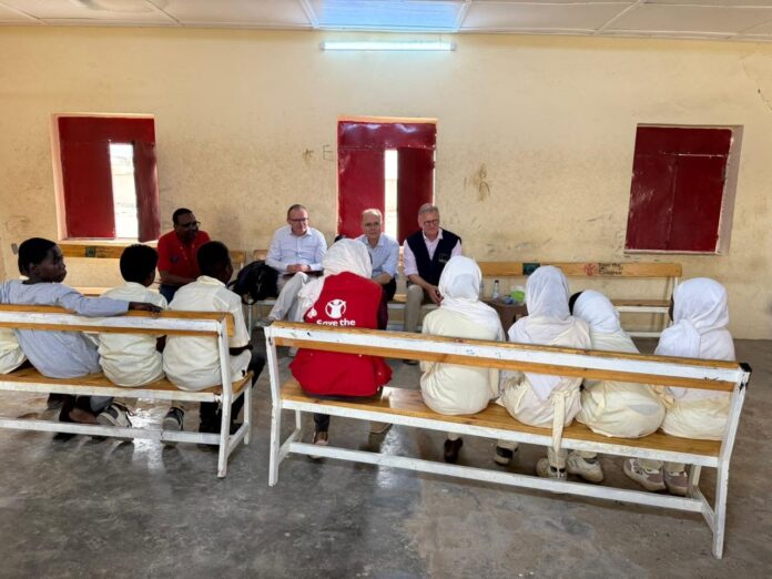 رئيس بعثة الاتحاد الأوروبي: أطفال السودان يجسدون الأمل رغم الحرب ونعمل لدعم مستقبلهم