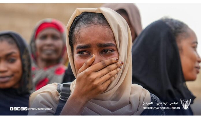 وزير الصحة بحكومة السلام يفتتح مركز الإقليم الأوسط للطلاب النازحين في نيالا