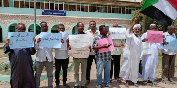 لجنة العدالة تعرب عن قلقها إزاء استهداف المعلمين المشاركين في إضراب سلمي بولاية الجزيرة