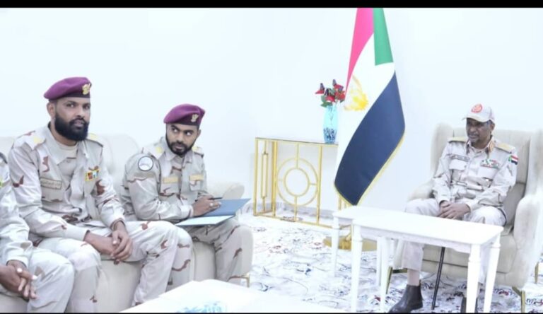 حميدتي يشدد على الحوكمة والشفافية خلال اجتماع مع الدائرة المالية بقوات الدعم السريع
