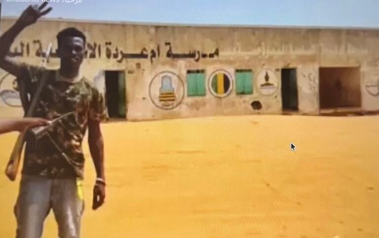 بالفيديو "مناصرة ضحايا دارفور: الجيش يحول المدارس والمستشفيات في الأبيض إلى ثكنات عسكرية