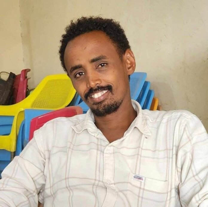 لجان مقاومة القضارف تدين تأييد سجن عضوها علاء الدين الشريف 5 سنوات وتعتبره انتقاماً من الأصوات المدنية