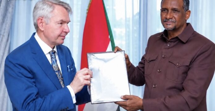 المبعوث الأممي إلى السودان هافيستو يجري اتصالاً بحميدتي لبحث خفض التصعيد.. واجتماع للخماسية في الخرطوم الثلاثاء