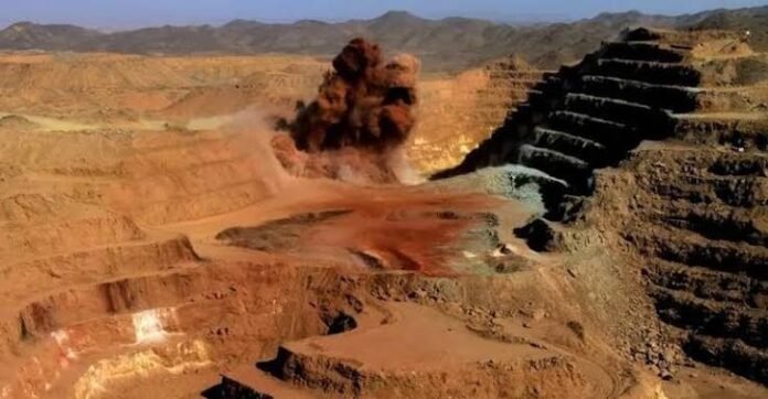 مقتل 82 عاملاً في انهيار منجم ذهب قرب النهود بغرب كردفان