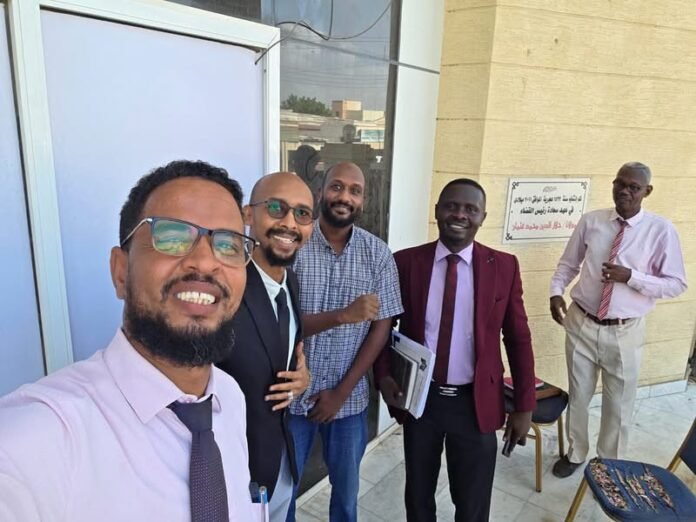 محكمة بورتسودان تشطب الاتهام في مواجهة المحامي محمد عزالدين وتأمر بإطلاق سراحه فوراً